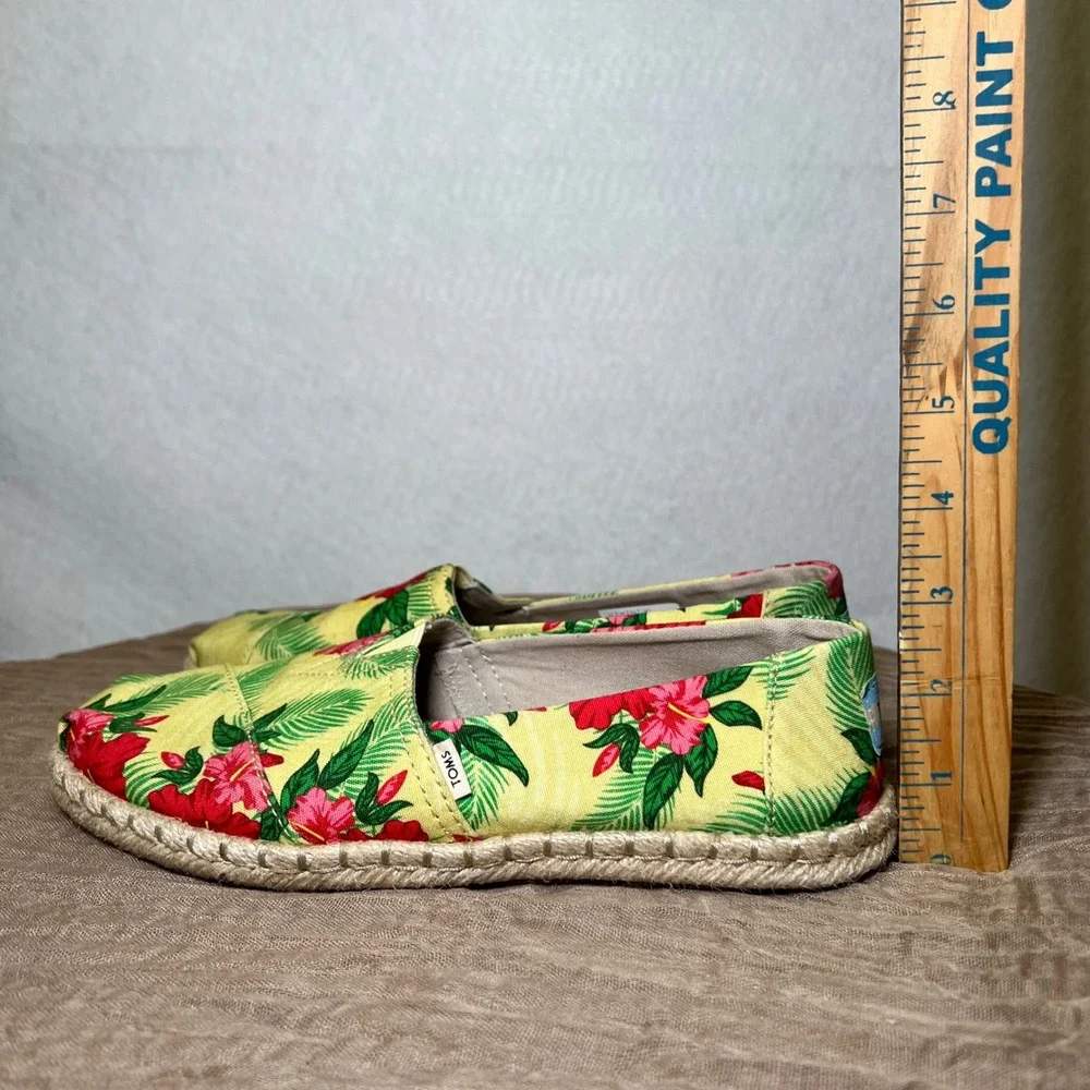 TOMS Alpargata Tropical Hibiscus Floral Vaca Espadrille Slip On Flats Women 6.5